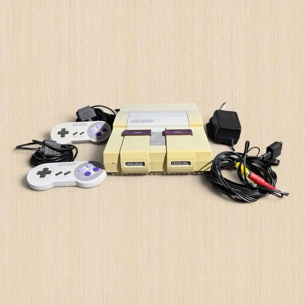 Super Nintendo , SNES, SNS-001, With 2 Controllers, Cords - Tested & Working
